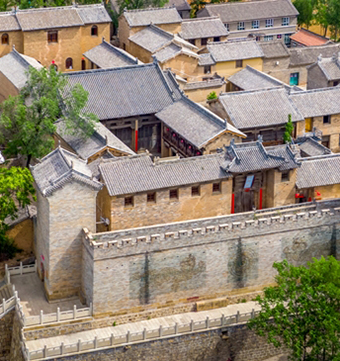 中國歷史文化名村——良戶村，保存完整、建筑精美。從明清時期的魁星樓，到現今的良戶書院，厚重的人文歷史、精美的三雕藝術、獨特的詩意楹聯、豐富的非遺文化，堪稱一幅中國北方太行古村落農耕商賈生活的“清明上河圖”“活著的古村落”。按照規劃，良戶村以“書香良戶 古藝工坊”為主題，依托傳統工藝資源形成多種體驗形態，包括非遺傳習所、鄉村博物館、藝術體驗工坊、文化主題民宿、農樂園采摘種植體驗等多種形式，同時注重發展親子研學功能，形成豐富的功能業態體驗。