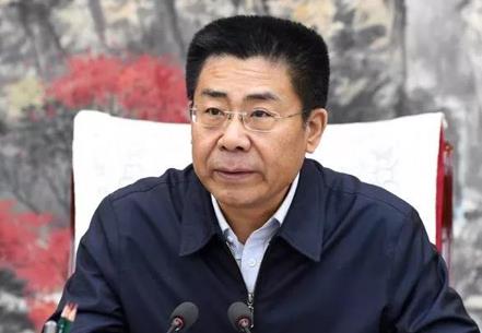 呂梁市委書記孫大軍要志存高遠，堅定理想信念，把個人的理想追求融入黨和國家事業之中，增強報效祖國、建設家鄉的責任感，做有理想、有追求的有志青年。[詳細]