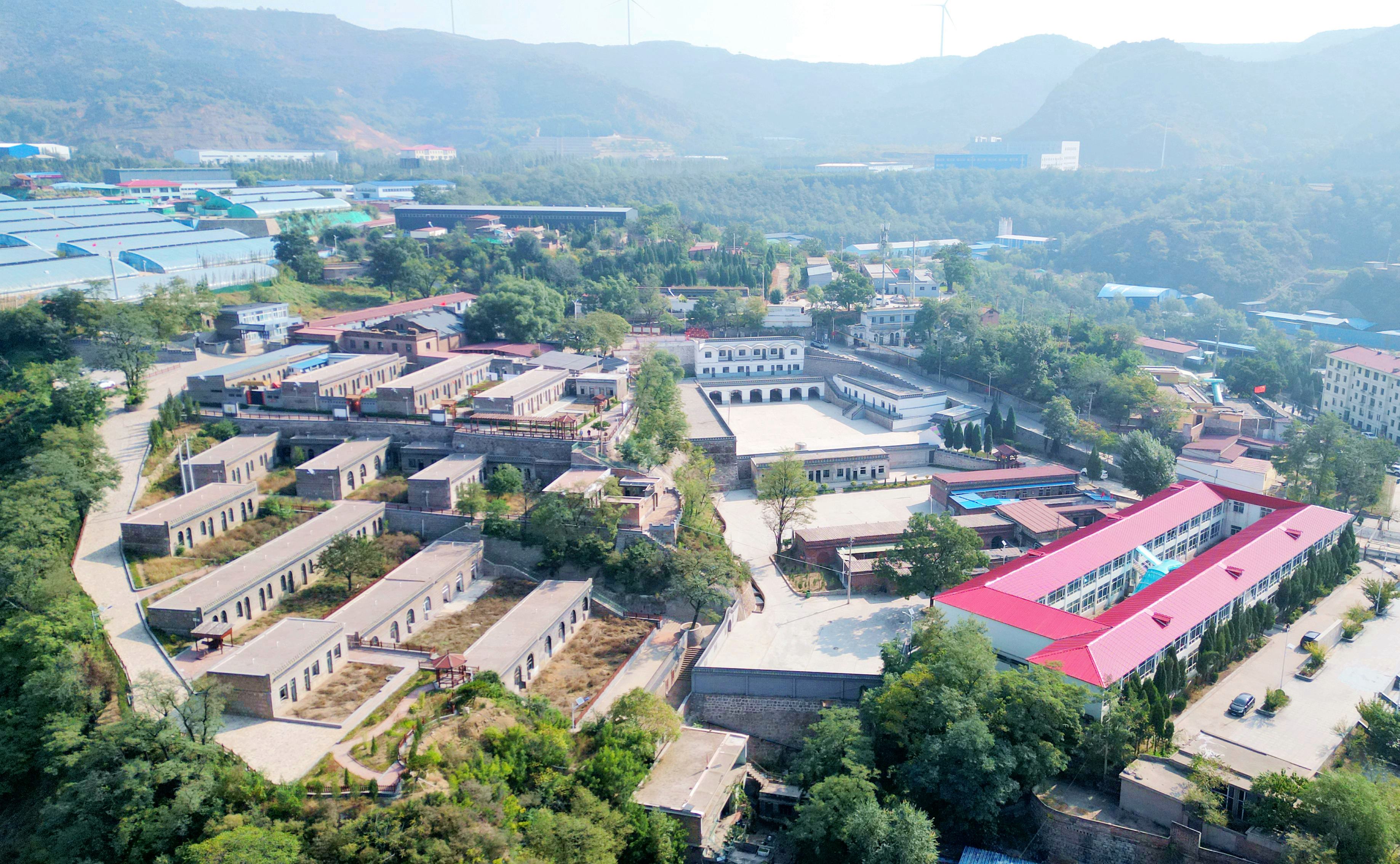 礦區大村村全貌。張哲遠攝